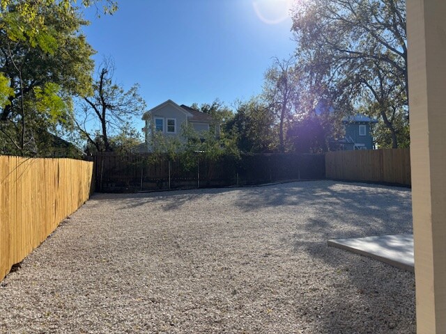 Building Photo - 216 University Ave.