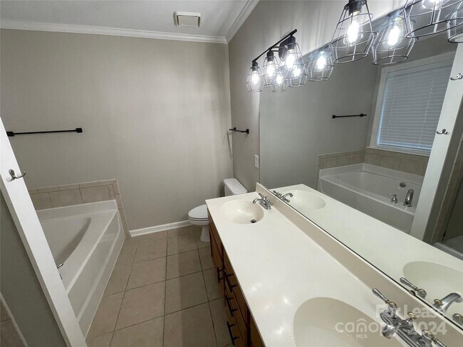 Building Photo - 8307 Belstead Brook Ct