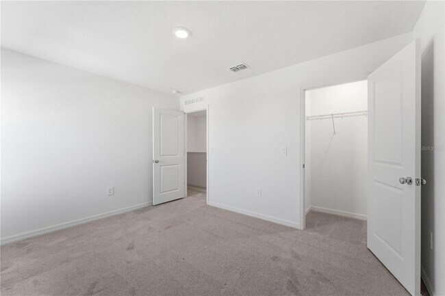 Building Photo - 5670 Nispero Wy