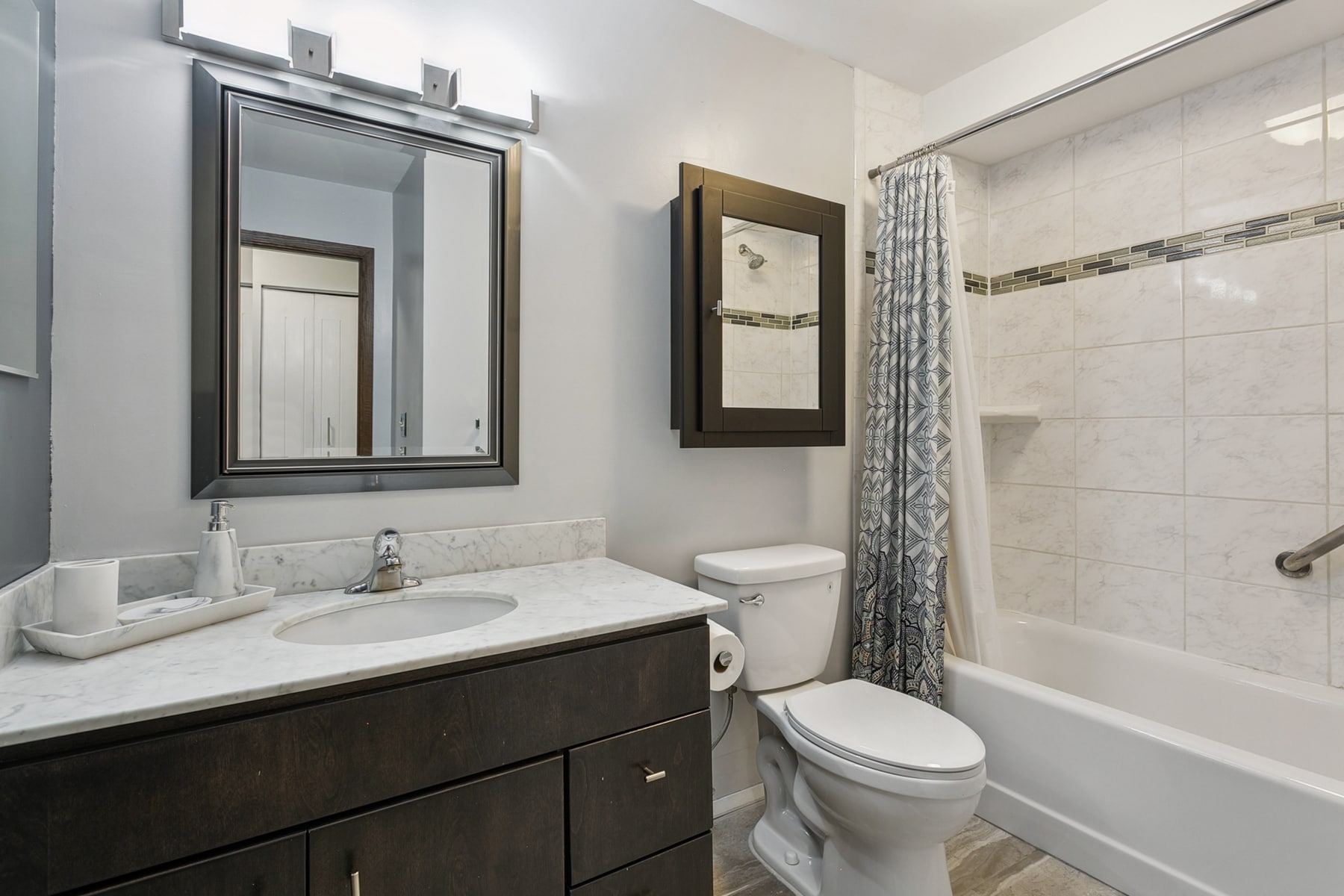 Bathroom - 3200 Virginia Ave S