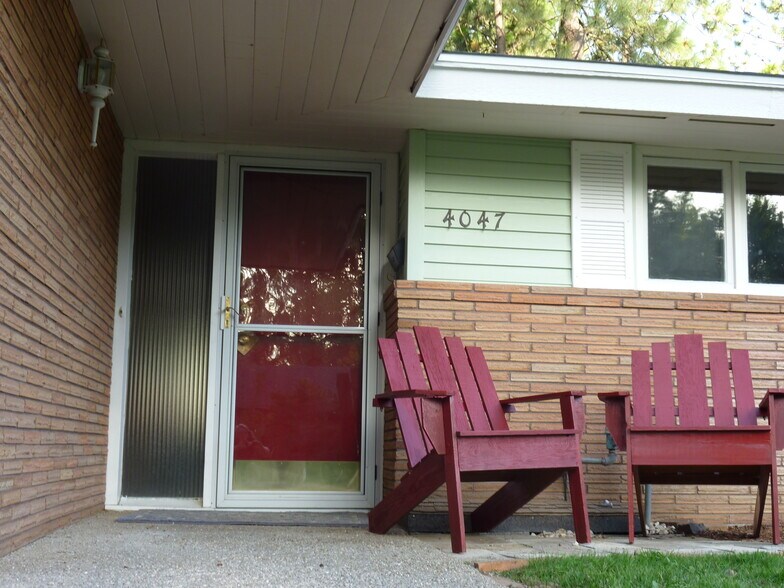 Building Photo - 4047 S Madelia St