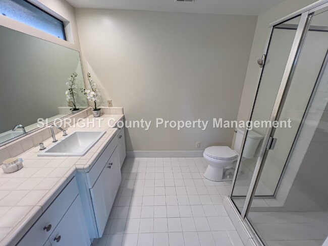 Building Photo - LEASE PENDING - Beautiful 2 Bed, 2 Bath Pismo Beach Home