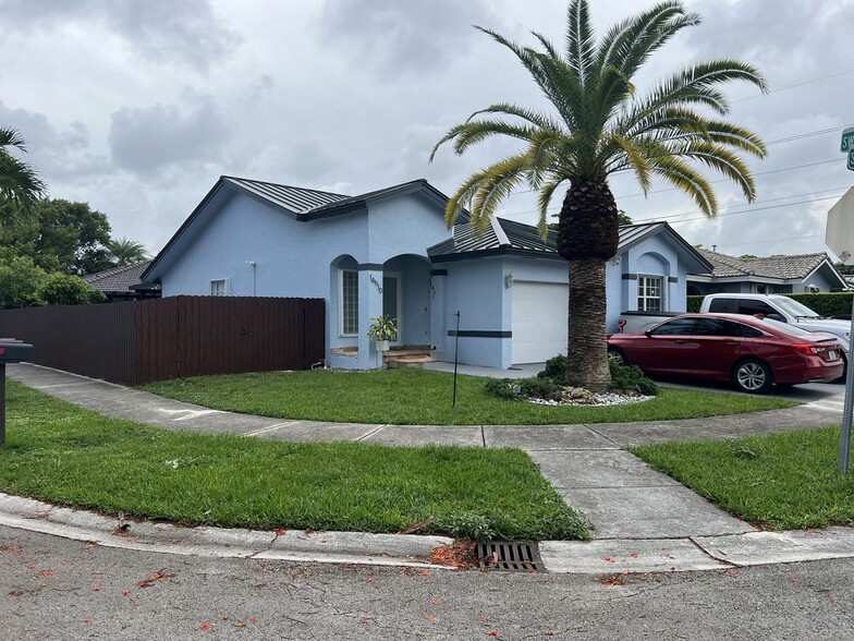 Building Photo - 14610 SW 171st Terrace