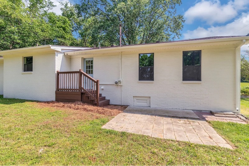 Building Photo - 1441 Compton Rd