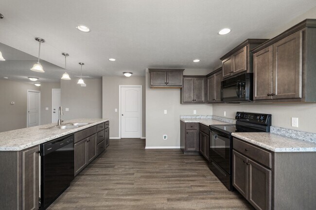 Building Photo - 5468 Yew St W