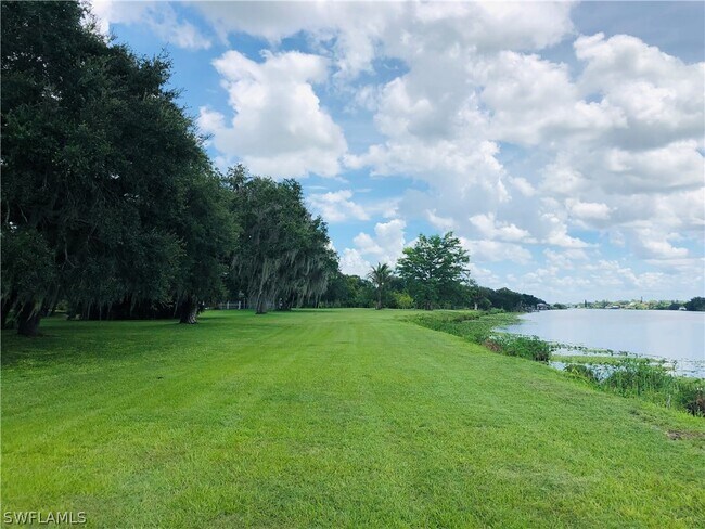 Building Photo - 17651 Cypress Creek Rd