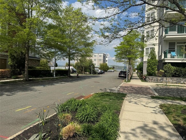 Building Photo - 3111 Leeward Dr