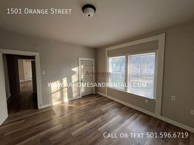 Building Photo - 1501 Orange Street-