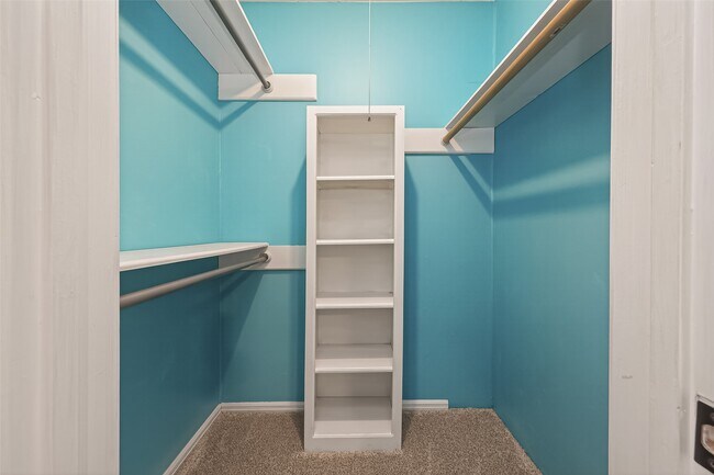 Building Photo - 13418 Paradise Valley Dr