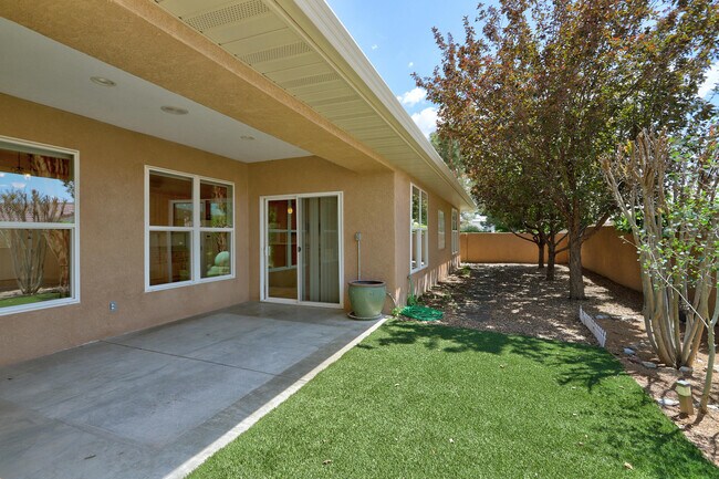 Building Photo - 8415 Disney Pl NE