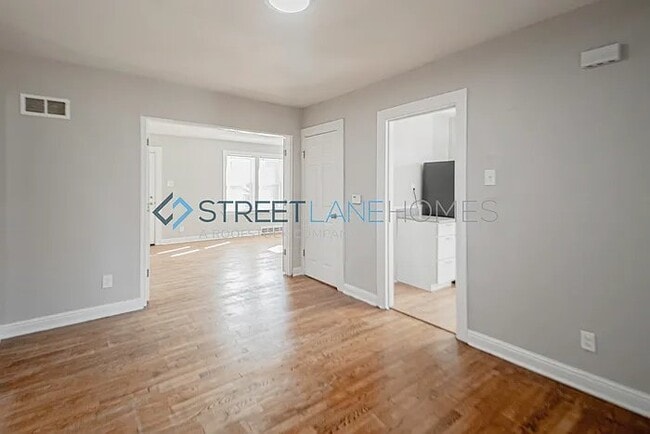 Building Photo - 3825 Melba Pl