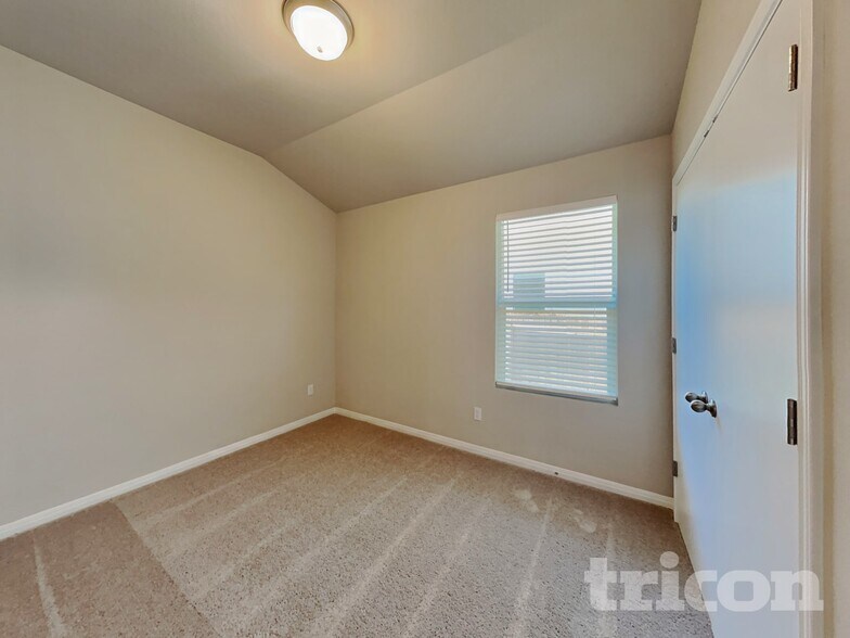 Building Photo - 3528 Stride Ln