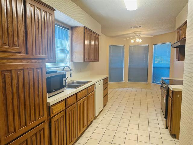 Building Photo - 2621 Ozark Dr
