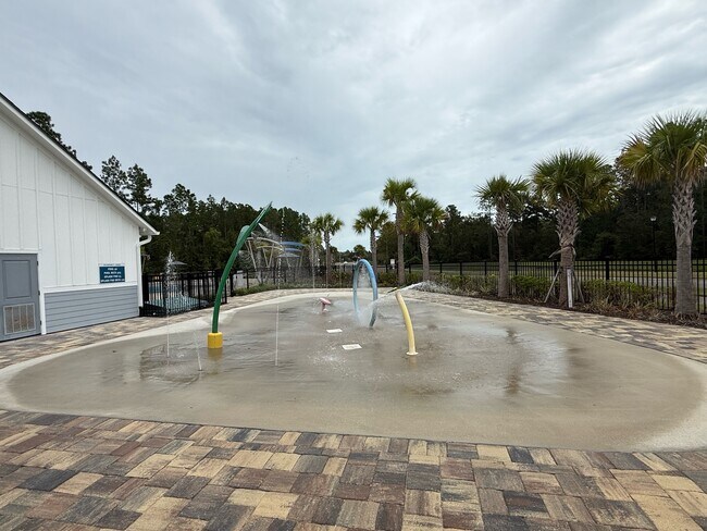 Building Photo - 48 Java Ln