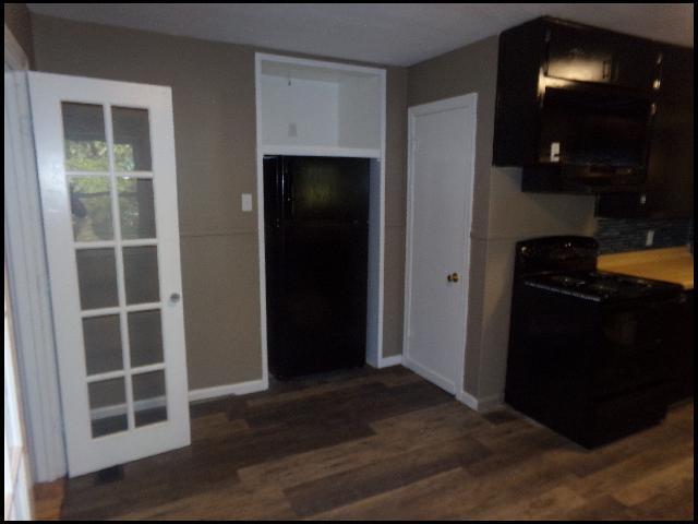 Building Photo - 17 S Avalon Dr