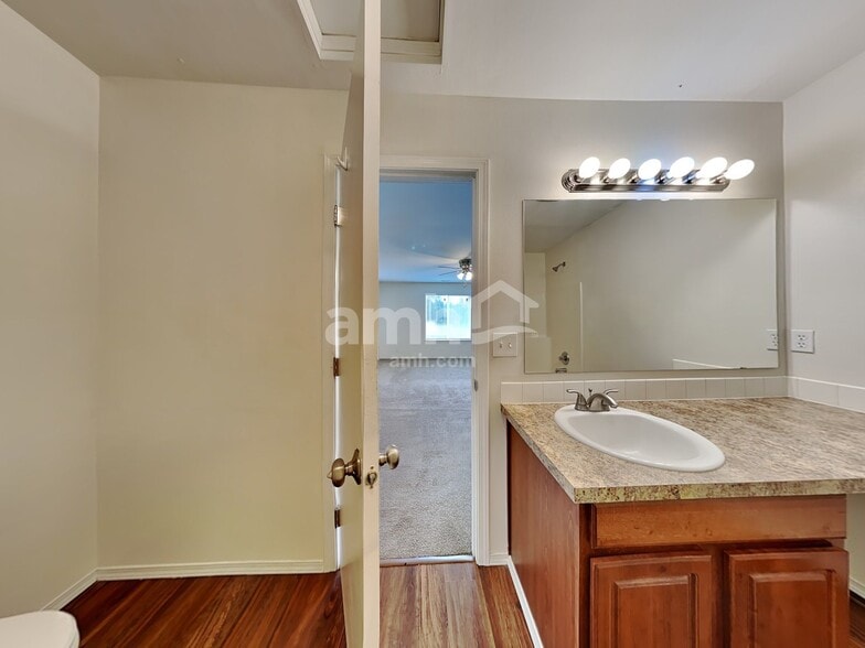 Building Photo - 17924 18th Ave Ct E