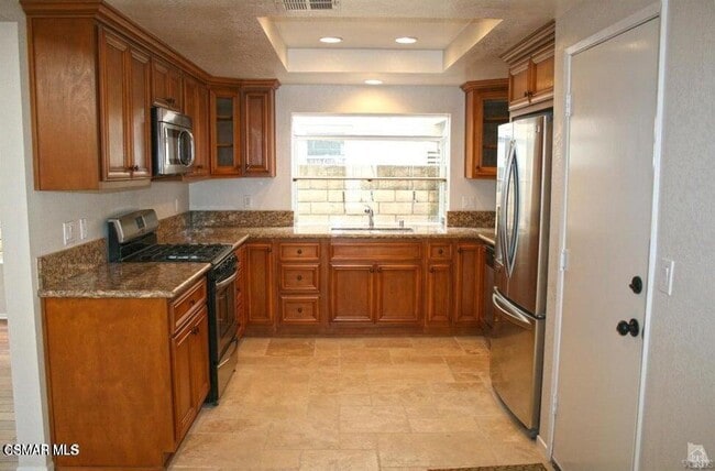 Building Photo - 536 Fairfield Rd