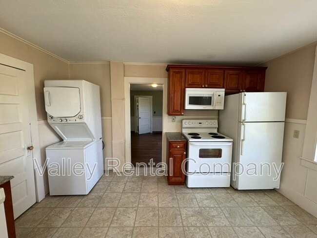 Building Photo - 46 Old Amherst Rd