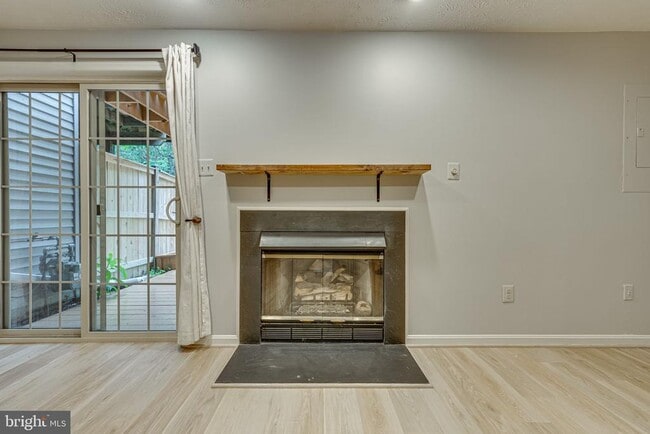 Building Photo - 8061 Sky Blue Dr
