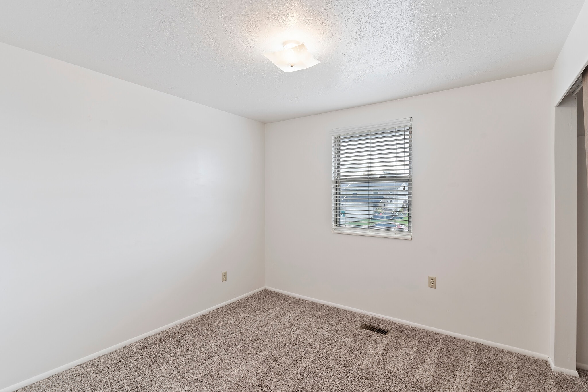 Building Photo - 3652 W 4625 S