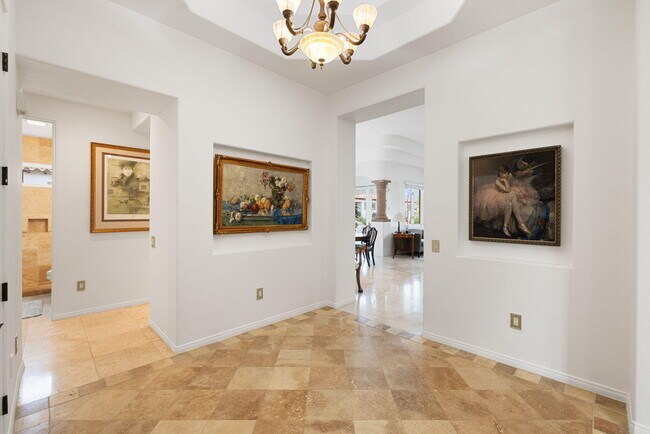 Building Photo - 209 Piazza Di Sotto