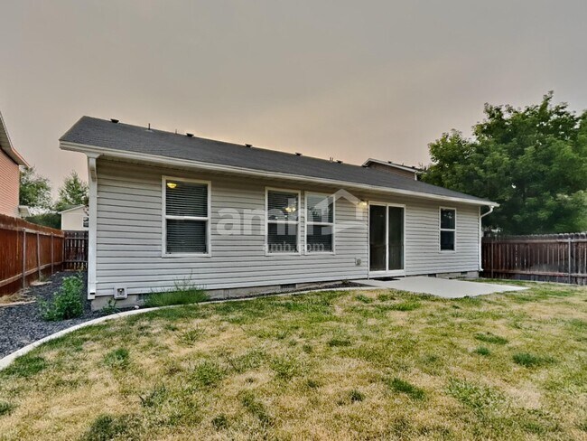 Building Photo - 2612 N Kristy Ave