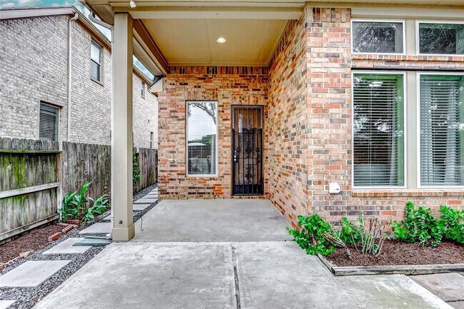 Building Photo - 27807 Hunters Rock Ln