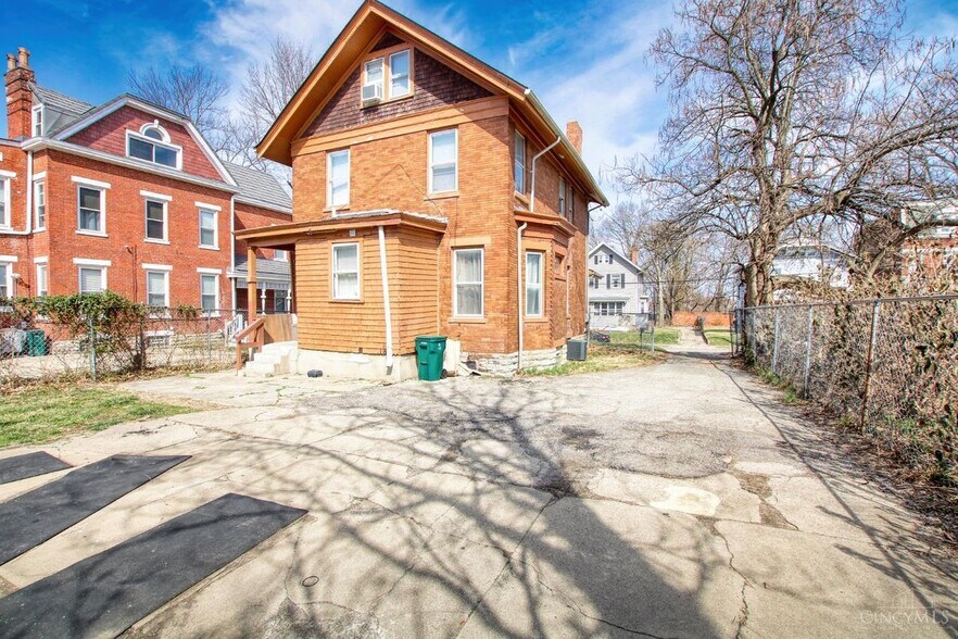 Building Photo - 1609 Ruth Ave
