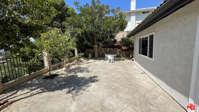 Building Photo - 19106 Merion Dr