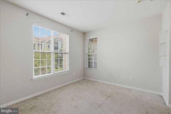 Building Photo - 21228 McFadden Square