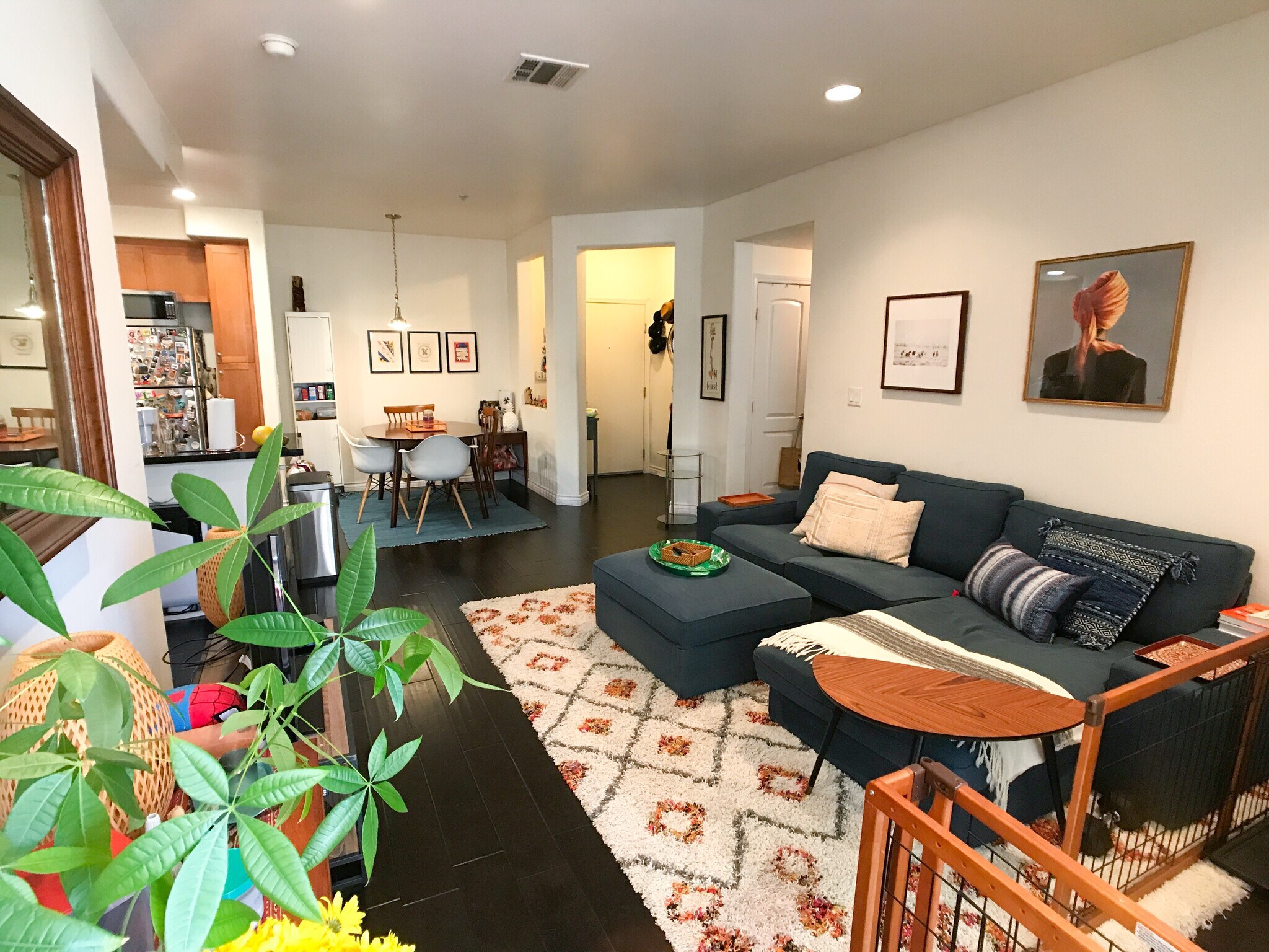 Building Photo - 360 W Avenue 26