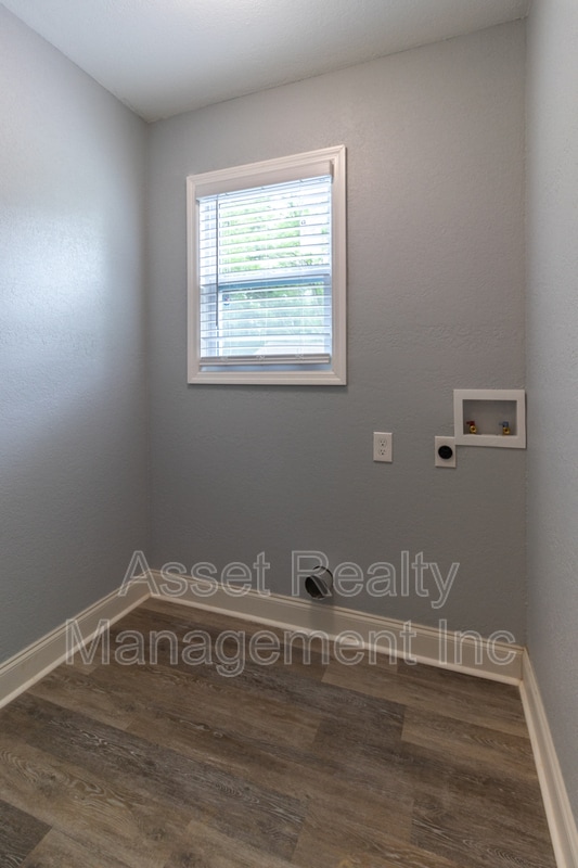 Building Photo - 5211 Holston Dr