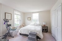 Building Photo - 122 Union Ave