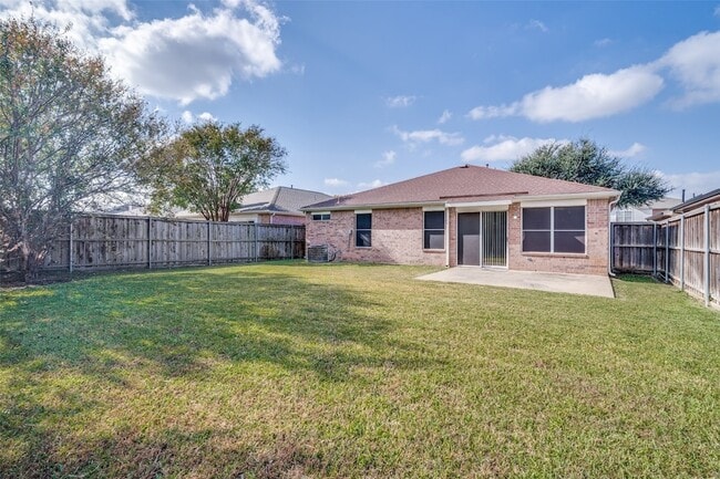 Building Photo - 206 Trenton Dr