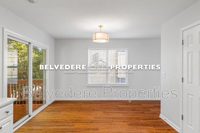 Building Photo - 14 Dunlevy Way