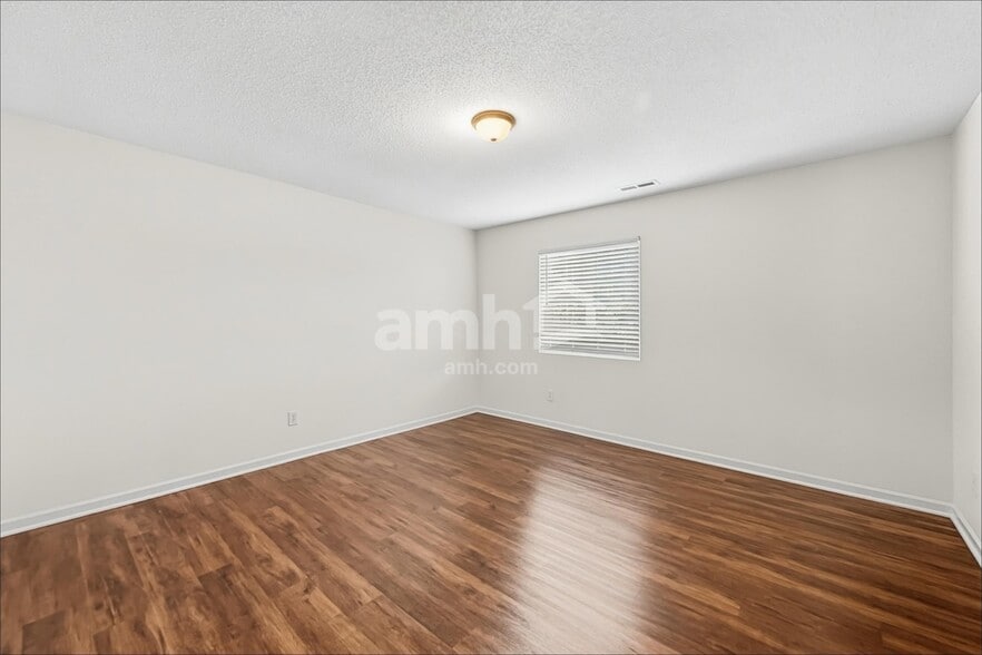 Building Photo - 808 Topsail Dr