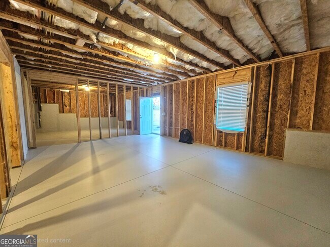 Building Photo - 285 Red Dragon Dr