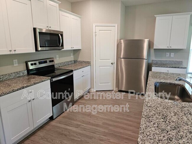 Building Photo - 303 Augusta Woods Dr