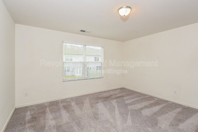 Building Photo - 310 Penn Sta Wy