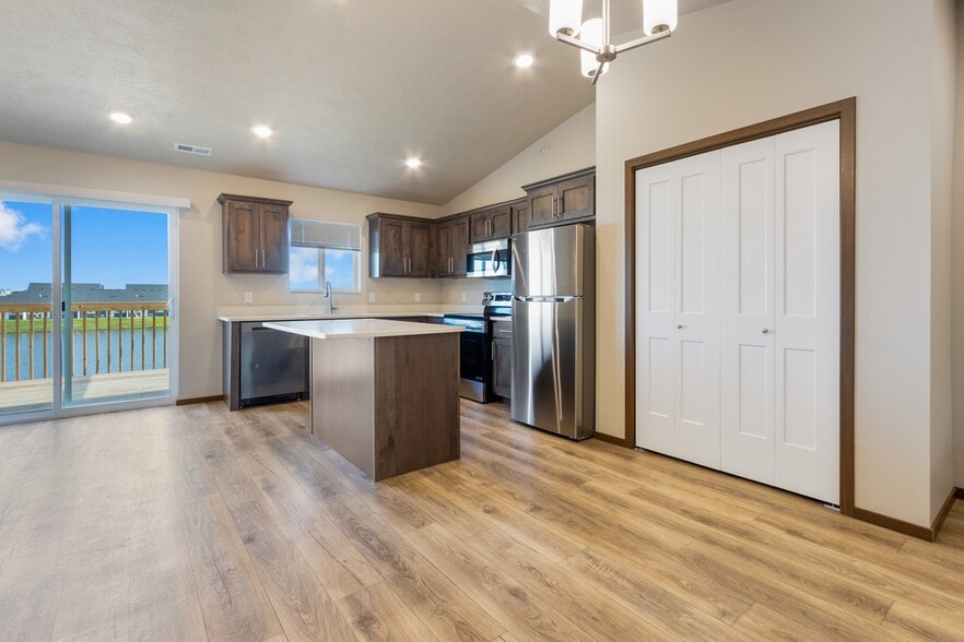 Building Photo - Granite Townhomes