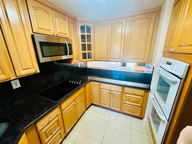 Building Photo - 2681 Teal Ln