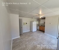 Building Photo - 220 N Adelle Ave