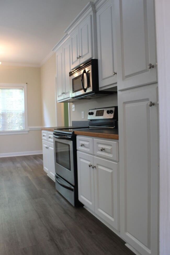 Building Photo - Dogwood Estates