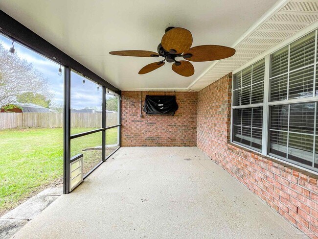 Building Photo - 7136 Fitzpatrick Rd