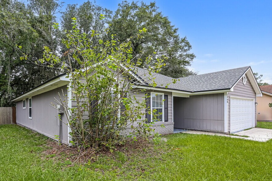Building Photo - 1368 High Plains Dr W