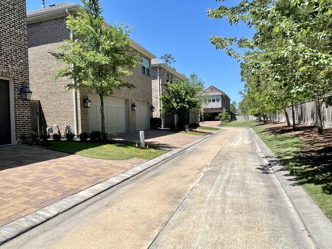 Building Photo - 111 Bonnie Ridge Cir