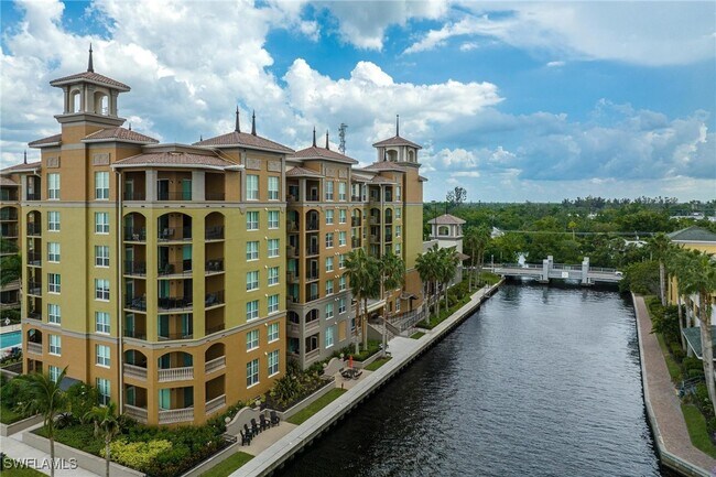 Building Photo - 2825 Palm Beach Blvd