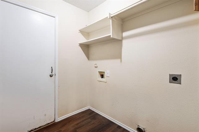 Building Photo - 5636 Creekhollow Dr