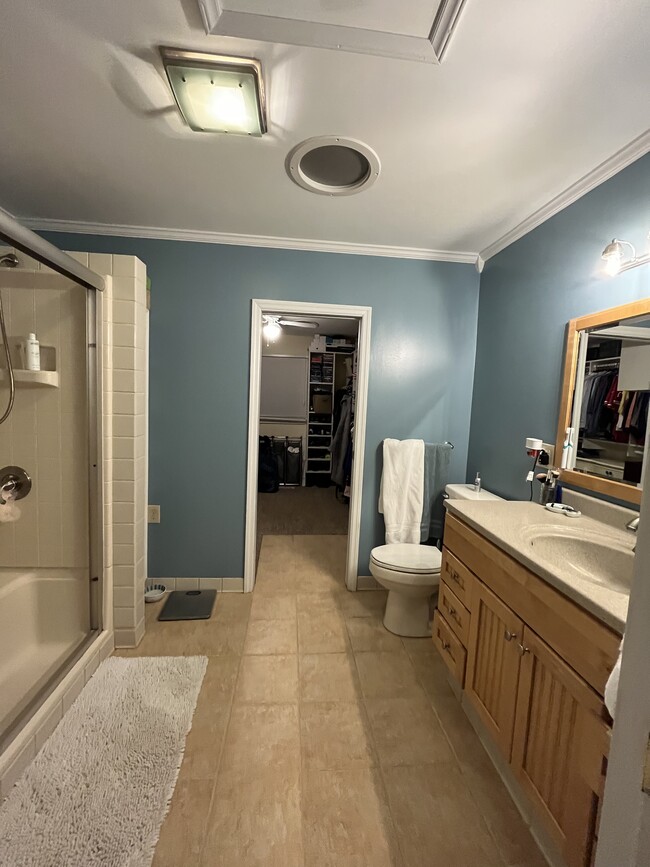 Master bath to closet - 2339 Kilborne Dr