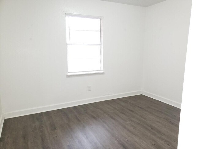 Building Photo - 8506 Channelview Cir